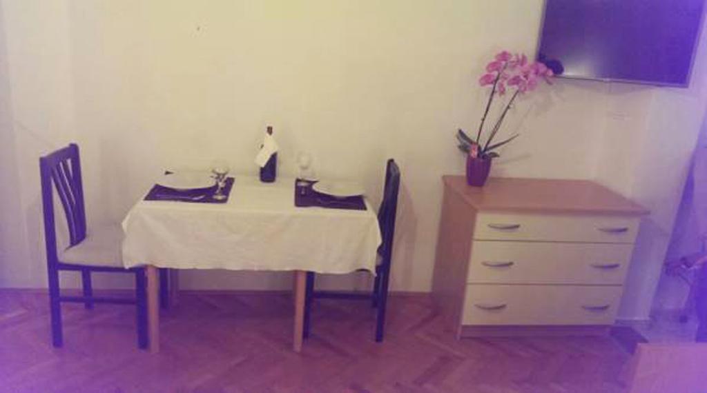 Apartments Mira Makarska Ruang foto