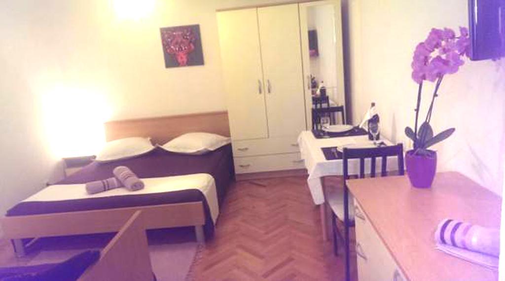 Apartments Mira Makarska Ruang foto
