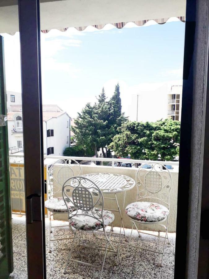 Apartments Mira Makarska Bagian luar foto